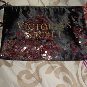 😁3/$12 VS makeup bag